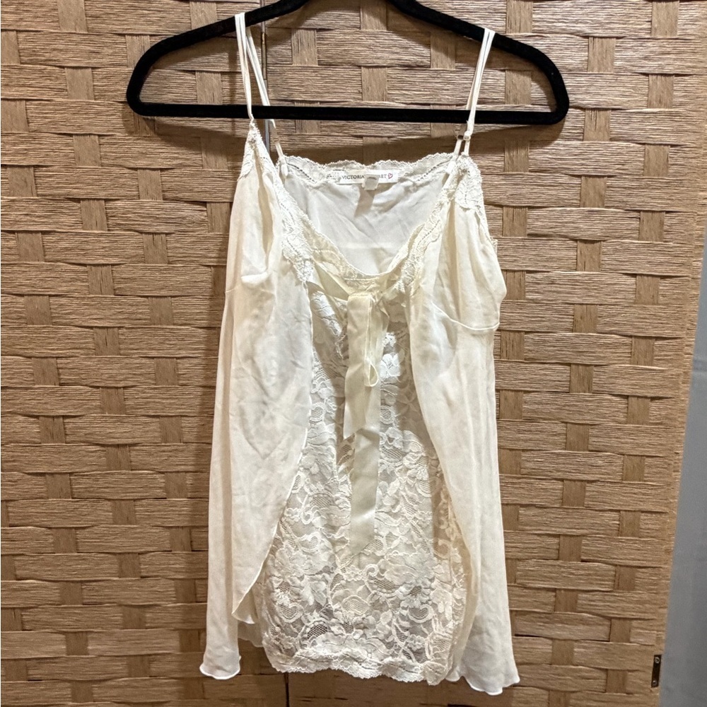 Vintage Y2K Victorias Secret Soft Girl Coquette Cream Lace Camisole Top Size M